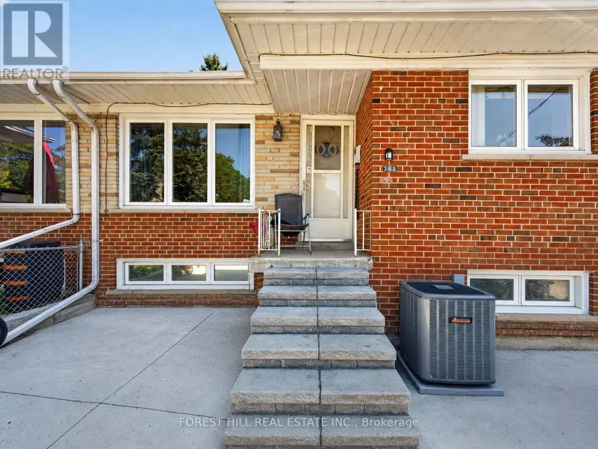 Semi-Detached/Link at 361 BLUE GRASS BOULEVARD, Richmond Hill