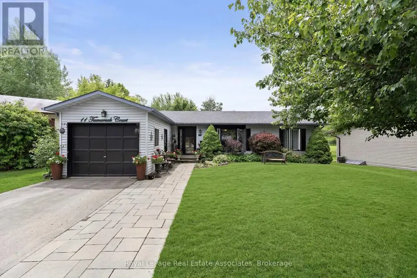 Detached at 11 TAMARACK COURT, New Tecumseth