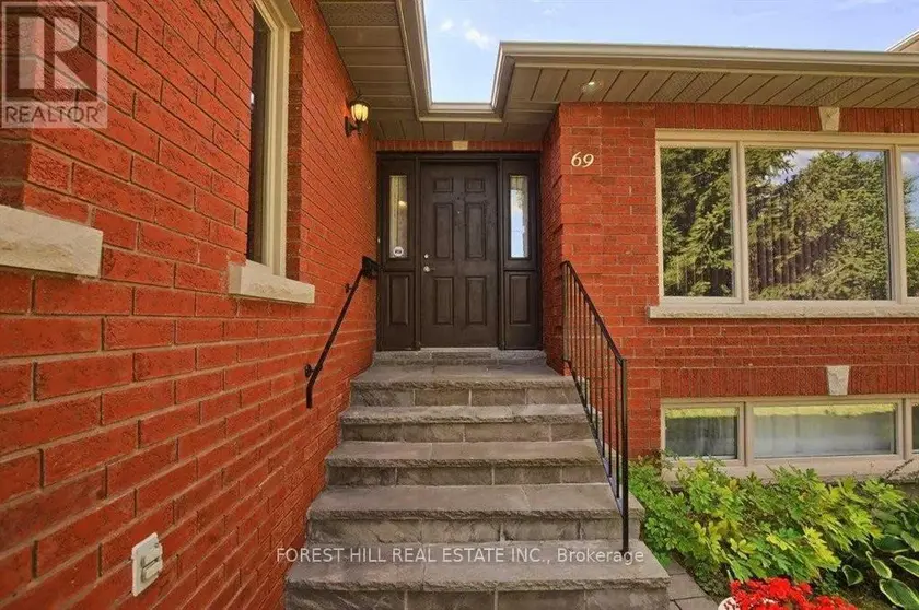 Detached at 69 OXFORD STREET, Richmond Hill
