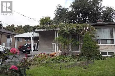 Semi-Detached/Link at MAIN - 211 BEECHY DRIVE, Richmond Hill