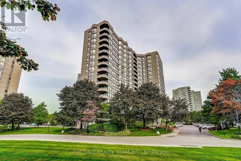 Apartment at 1402 - 7440 BATHURST STREET, Vaughan