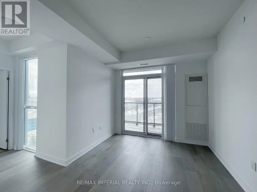 Apartment at 616 - 38 HONEYCRISP CRESCENT, Vaughan