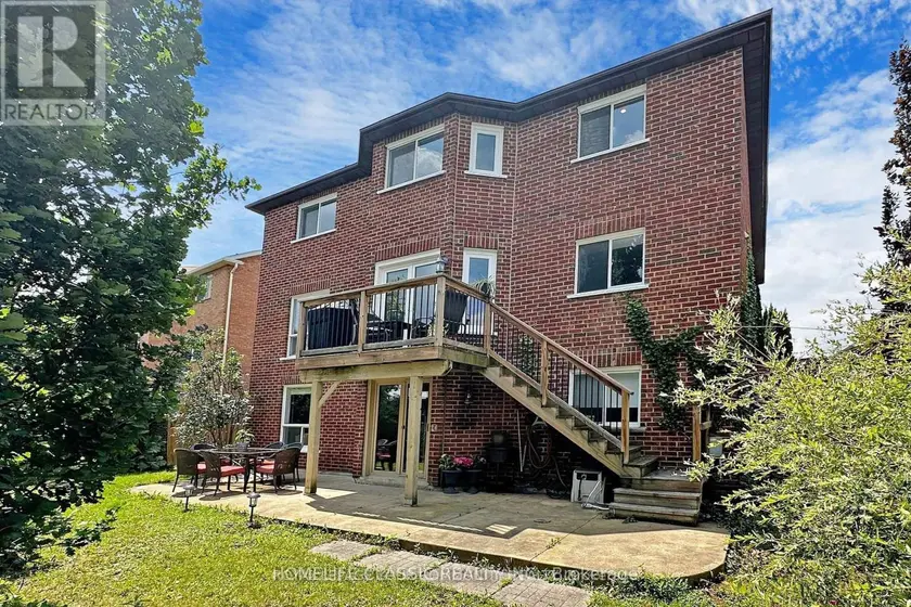 Detached at LOWER LEVEL - 267 SAVAGE ROAD, Newmarket