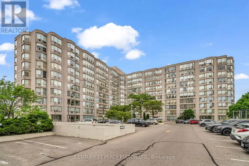 Apartment at 611 - 309 MAJOR MACKENZIE AVENUE, Richmond Hill