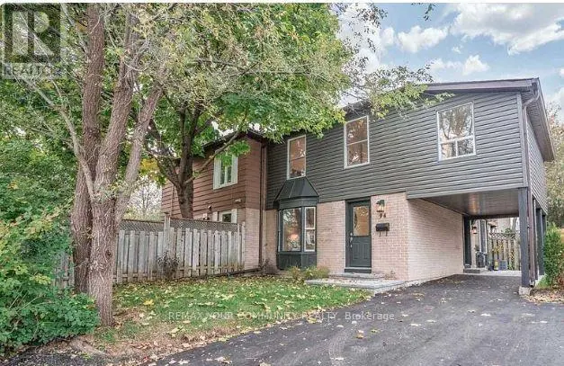 Townhouse at 94 SPRINGHEAD GARDENS, Richmond Hill