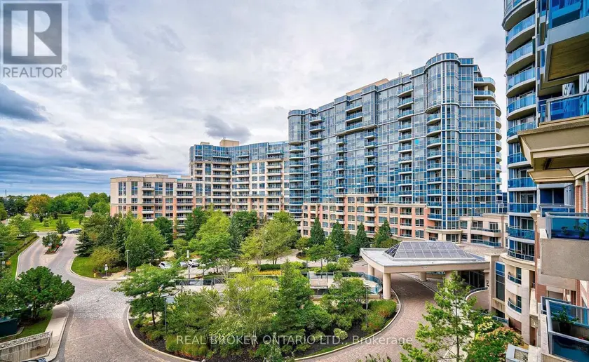 Apartment at 971 - 23 COX BOULEVARD, Markham