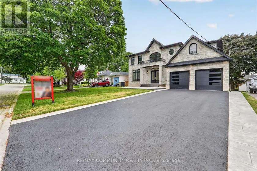 Detached at 154 BURKHOLDER STREET, Whitchurch-Stouffville