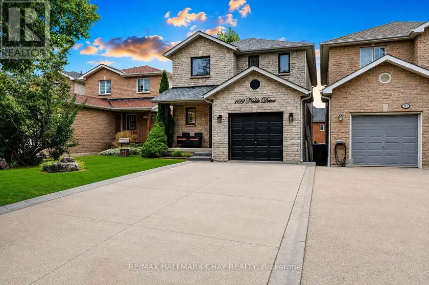 Detached at 109 NOBLE DRIVE, Bradford West Gwillimbury
