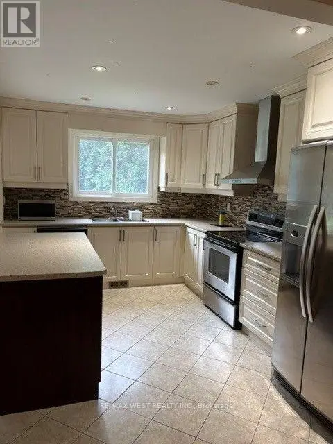 Detached at 10 TESTA STREET, East Gwillimbury