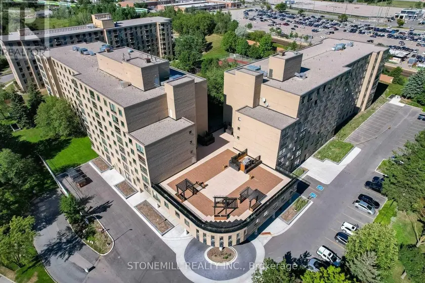 Apartment at 814 - 326 MAJOR MACKENZIE DRIVE E, Richmond Hill