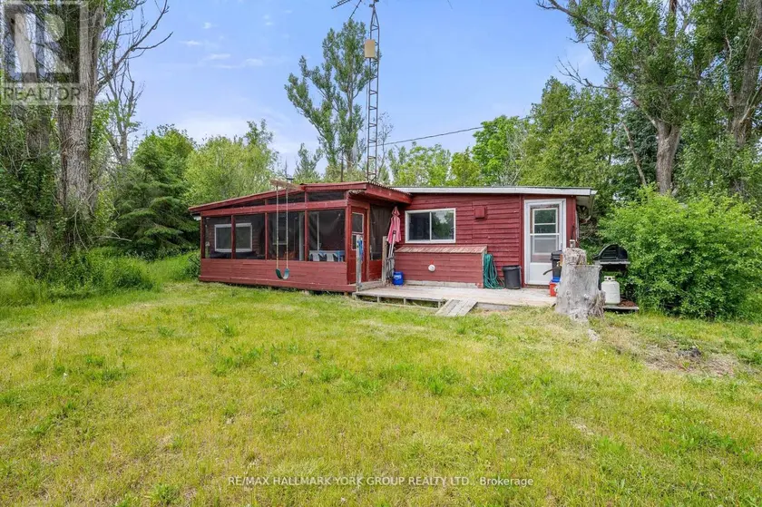 Detached at 40630 SHORE ROAD, Brock