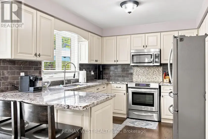 Detached at 414 BELVIEW AVENUE, Vaughan
