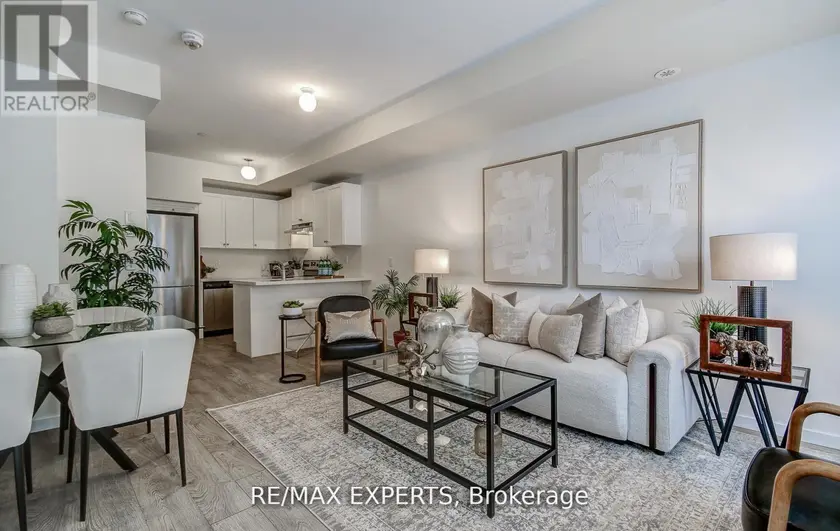 Townhouse at 61 - 300 ALEX GARDNER CIRCLE, Aurora