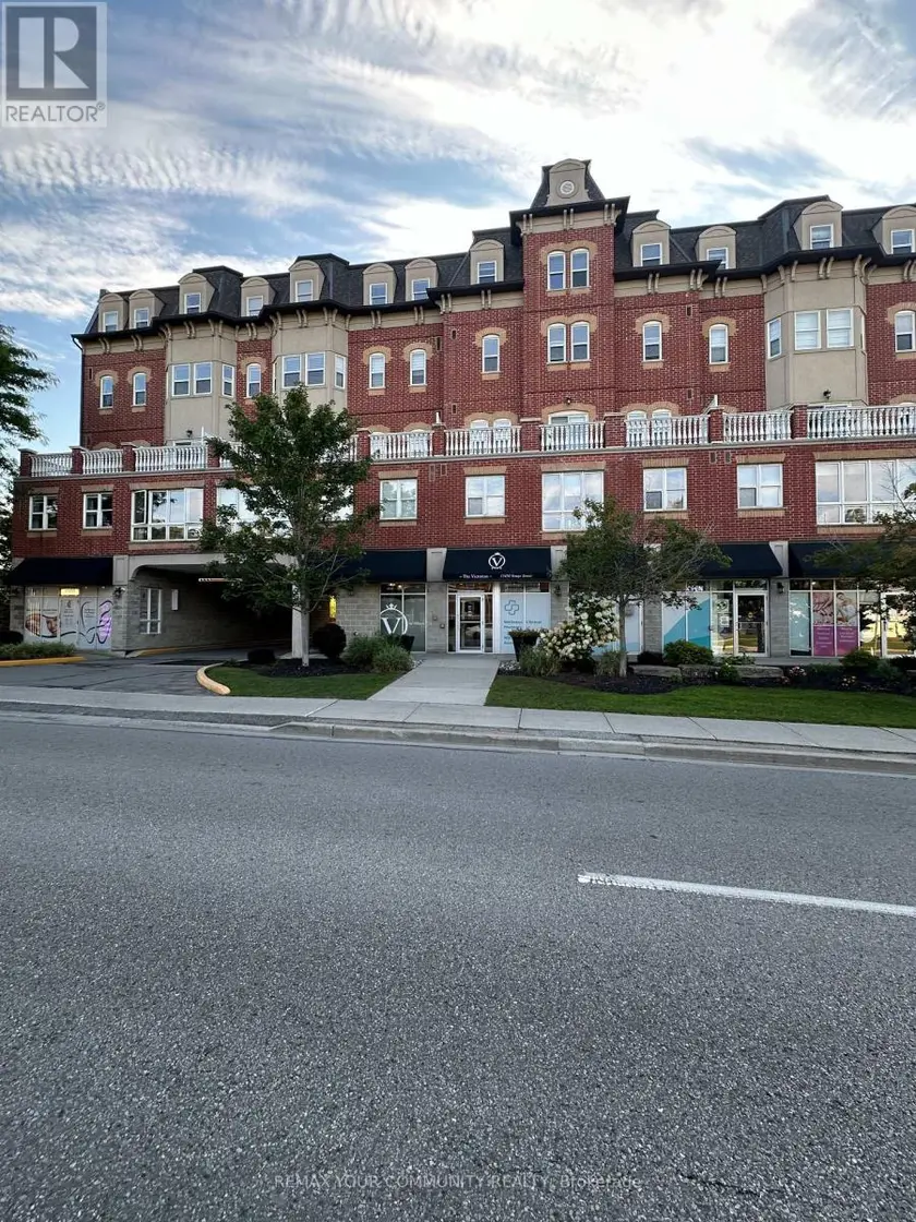 Apartment at 205 - 15450 YONGE STREET, Aurora