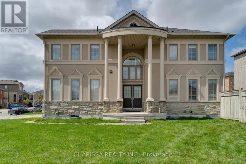 Detached at 2 HAWSTONE ROAD, Vaughan