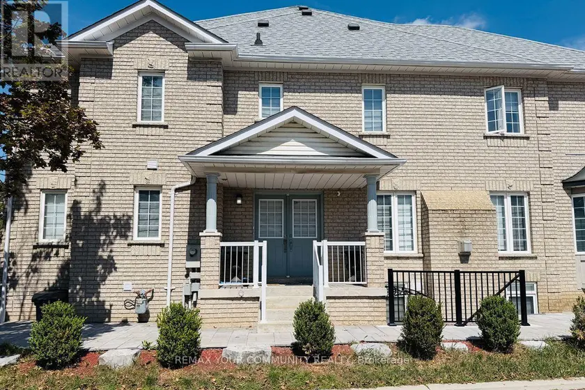Townhouse at 15 BENJAMIN HOOD CRESCENT, Vaughan