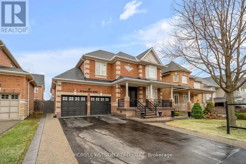 Detached at 33 INTERMEZZO DRIVE, Vaughan