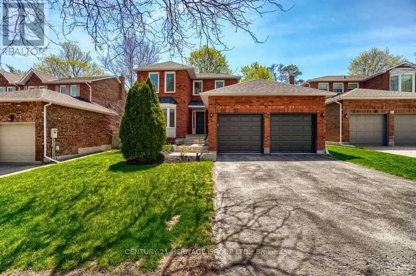 Detached at 19 CHADBURN CRESCENT, Aurora