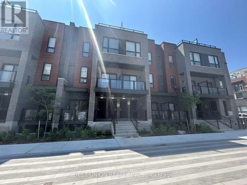 Townhouse at 20 - 22 LYTHAM GREEN CIRCLE, Newmarket