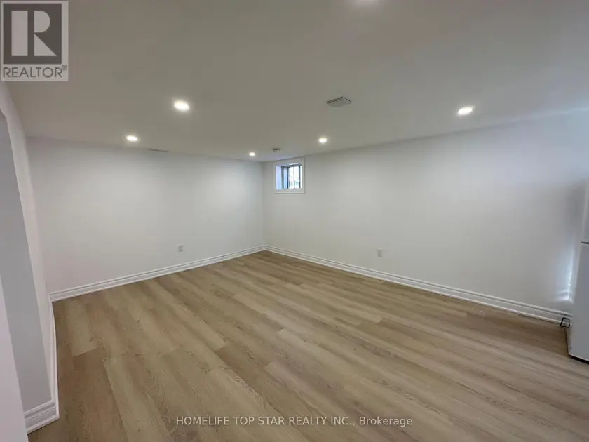 Multiplex at BACHELOR - 38 CARTIER CRESCENT, Richmond Hill