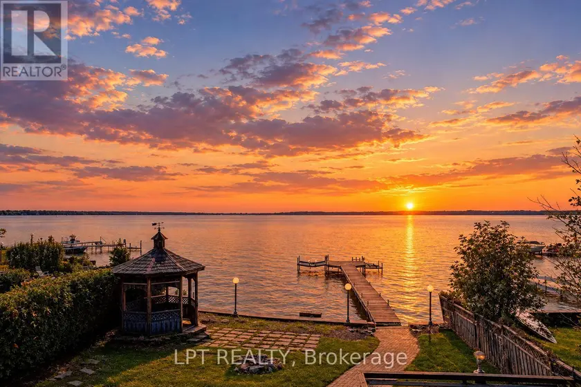 Detached at 38 METROPOLITAN CRESCENT, Georgina