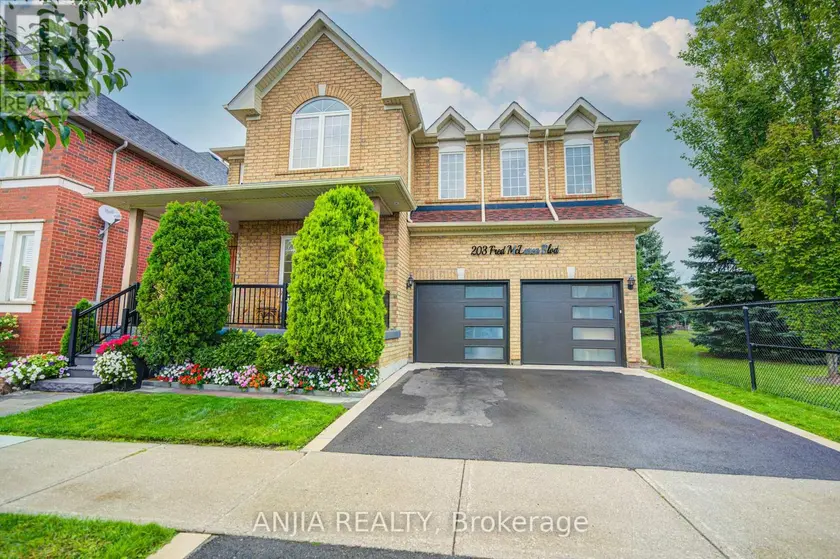 Detached at 203 FRED MCLAREN BOULEVARD, Markham