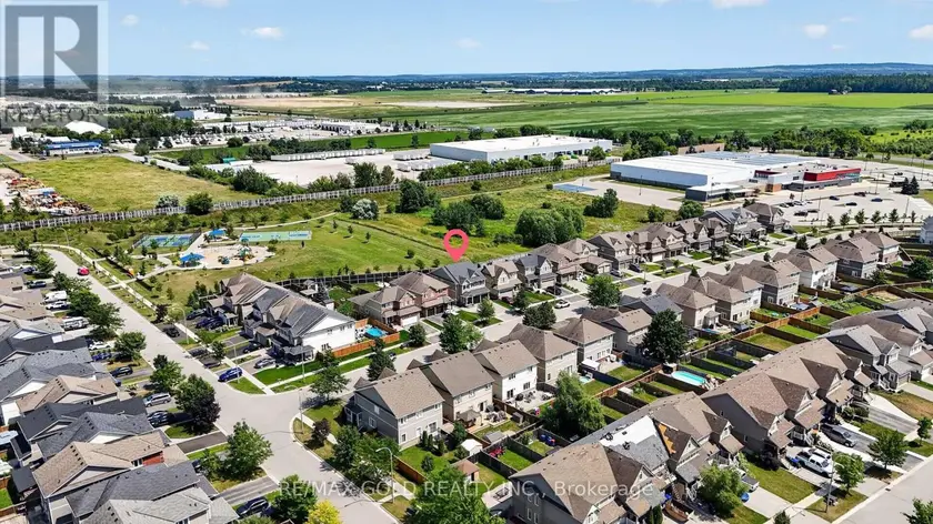 Detached at 11 JONES STREET, New Tecumseth