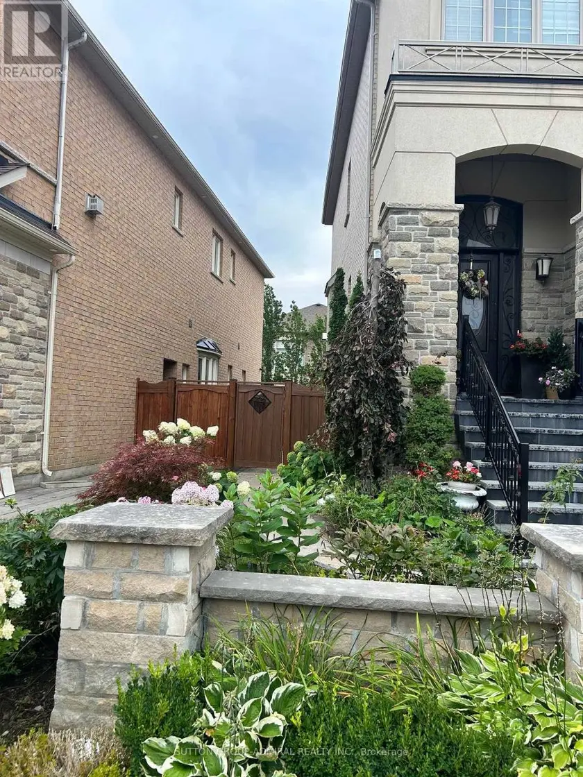 Detached at 307 CHATFIELD DRIVE, Vaughan