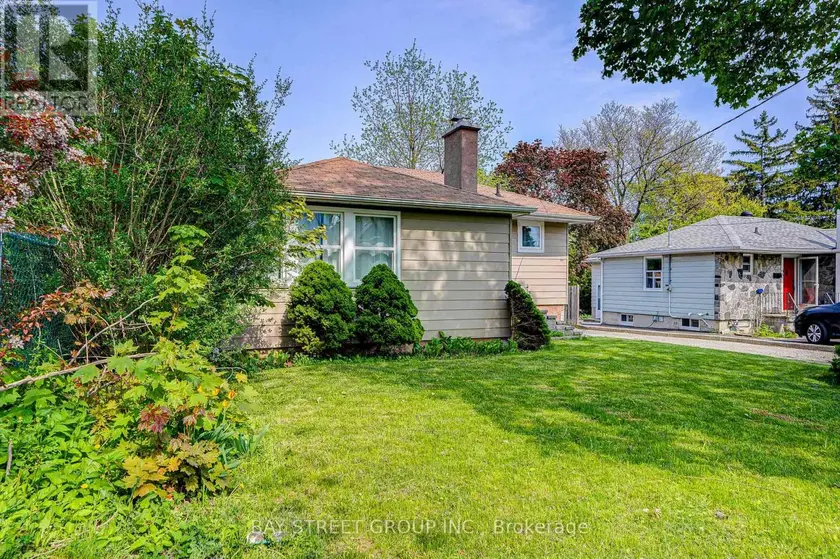 Detached at 161 CHURCH STREET S, Richmond Hill