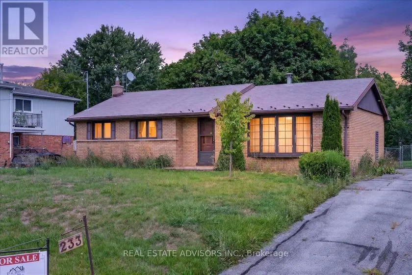 Detached at 233 EAST STREET, East Gwillimbury