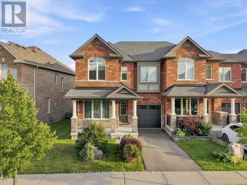 Townhouse at 100 MONDIAL CRESCENT E, East Gwillimbury