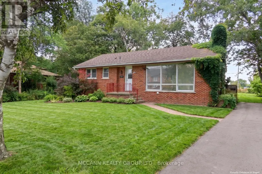 Multiplex at A - 562 MULOCK COURT, Newmarket