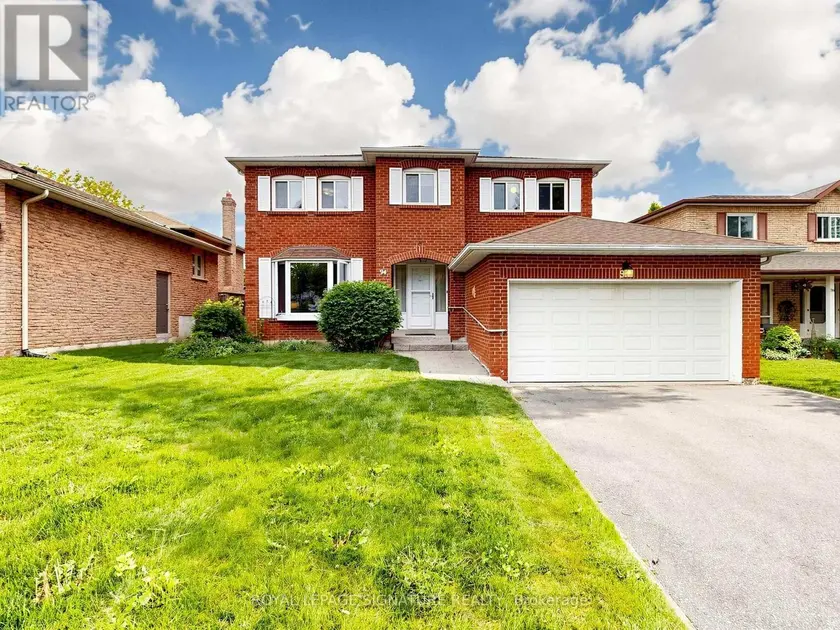 Detached at 94 HOWLETT AVENUE, Newmarket