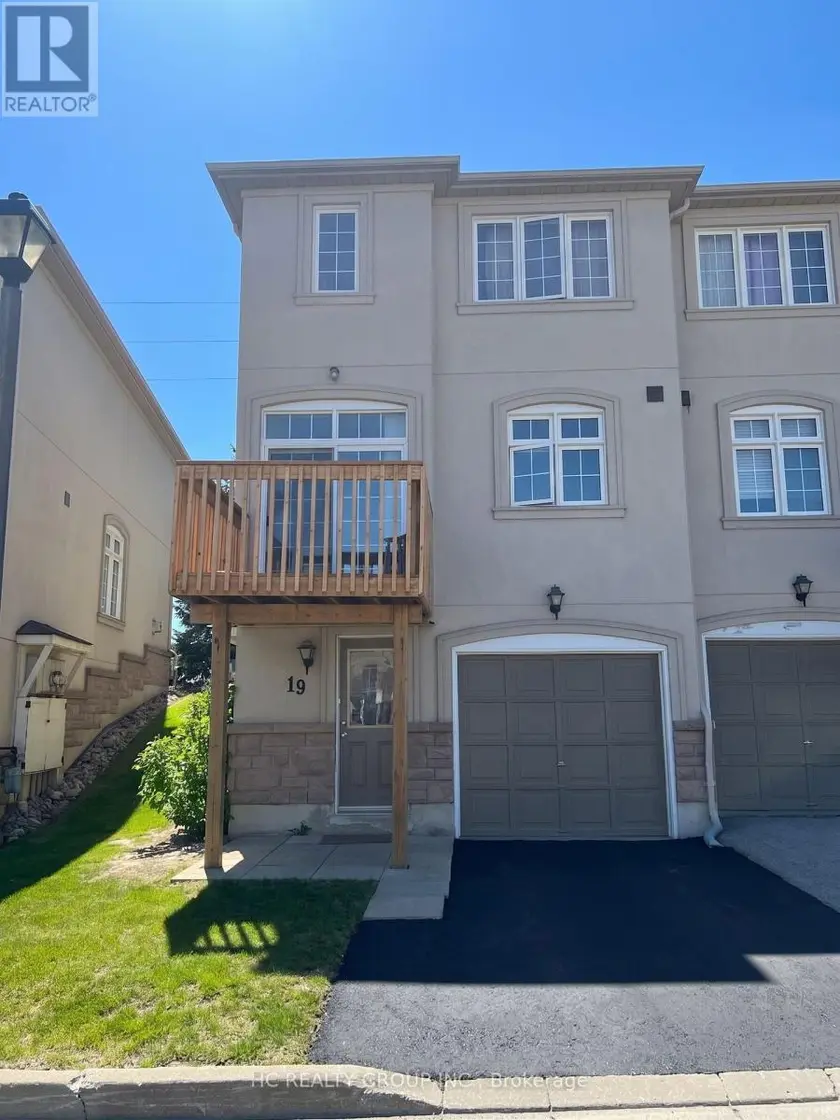 Townhouse at 19 - 10 POST OAK DRIVE, Richmond Hill