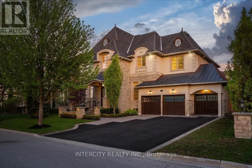 Detached at 233 CARISBROOKE CIRCLE, Aurora