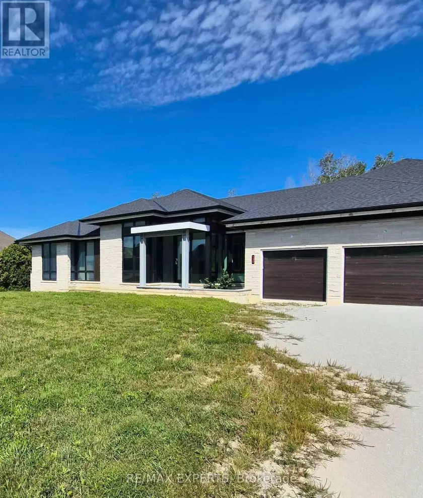 Detached at 130 DALE CRESCENT, Bradford West Gwillimbury
