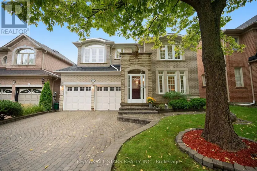 Detached at 16 PRIMROSE PATH CRESCENT, Markham