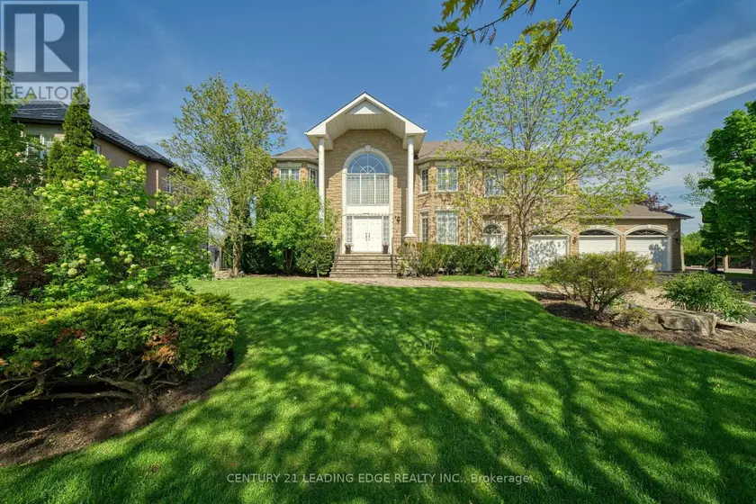 Detached at 15 UPPER RIDGE COURT, Markham