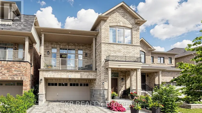 Detached at 34 BUTTONLEAF CRESCENT, Whitchurch-Stouffville