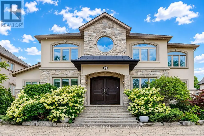 Detached at 16 FAIRVIEW AVENUE, Richmond Hill
