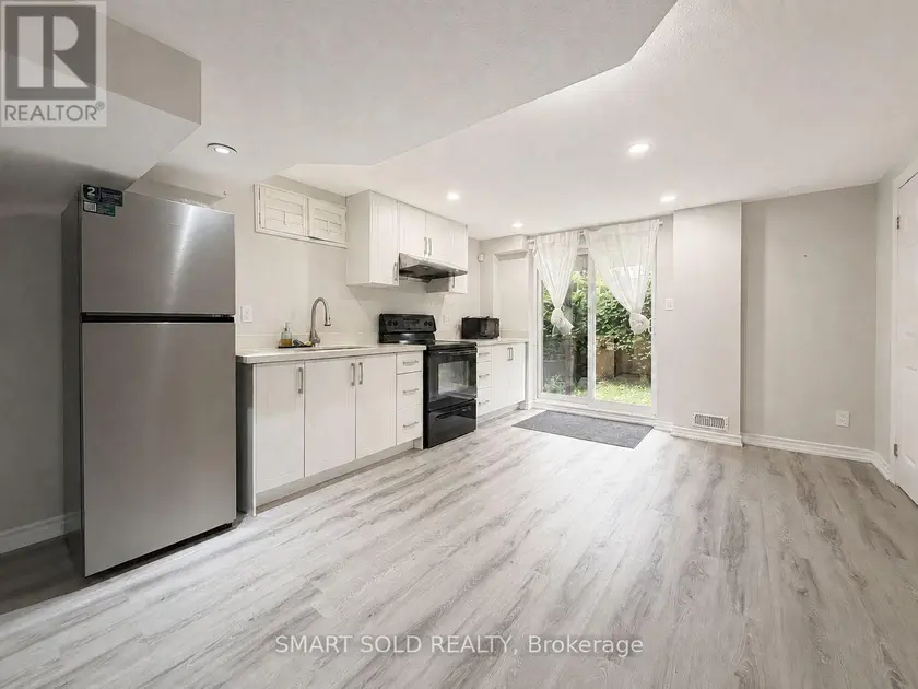 Detached at LOWER - 71 DEWPOINT ROAD, Vaughan