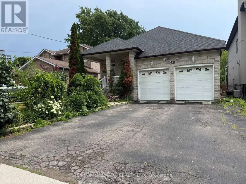 Detached at 43 OAK AVENUE, Richmond Hill