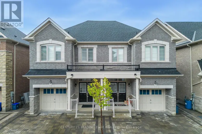 Semi-Detached/Link at 28 LIAM LANE, Markham