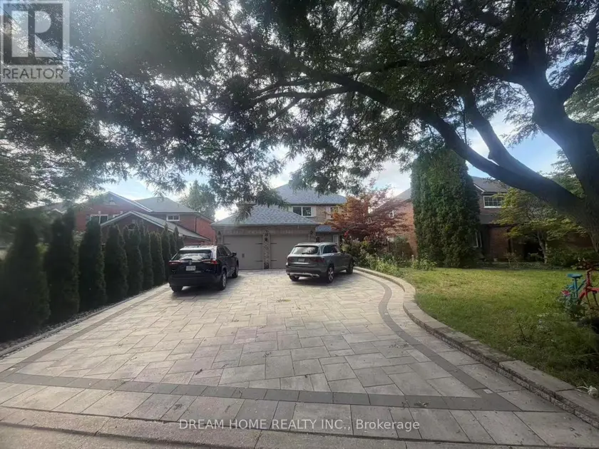 Detached at 16 BROOKLYN CRESCENT W, Markham