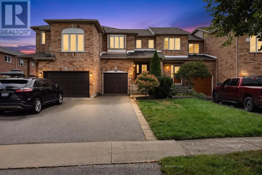 Townhouse at 620 BONDI AVENUE, Newmarket