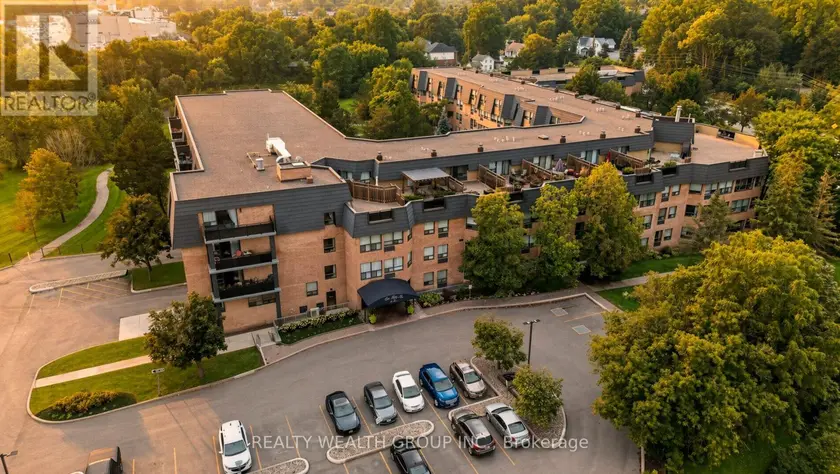 Apartment at 307 - 155 MAIN STREET N, Newmarket