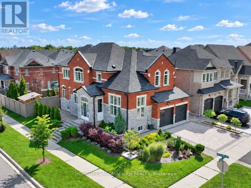 Detached at 131 OBERFRICK AVENUE, Vaughan