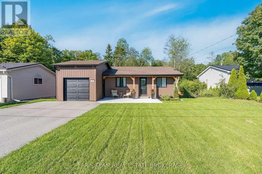 Detached at 47 SANDSPRINGS CRESCENT, Essa