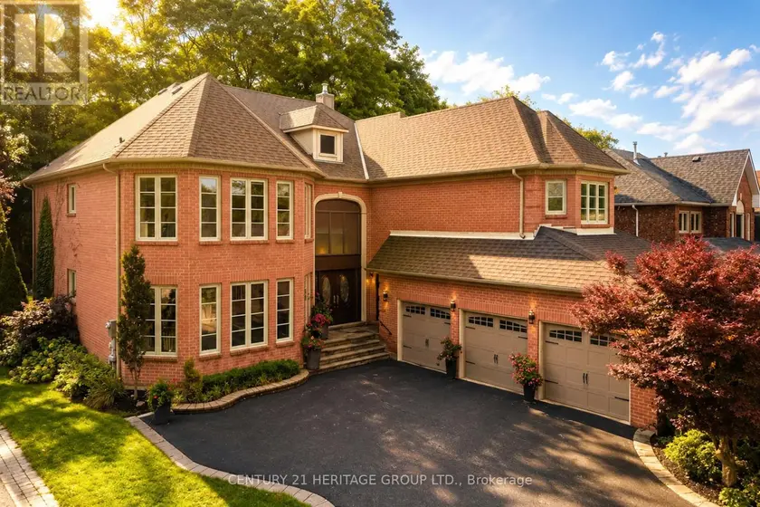Detached at 48 CARLYLE CRESCENT, Aurora