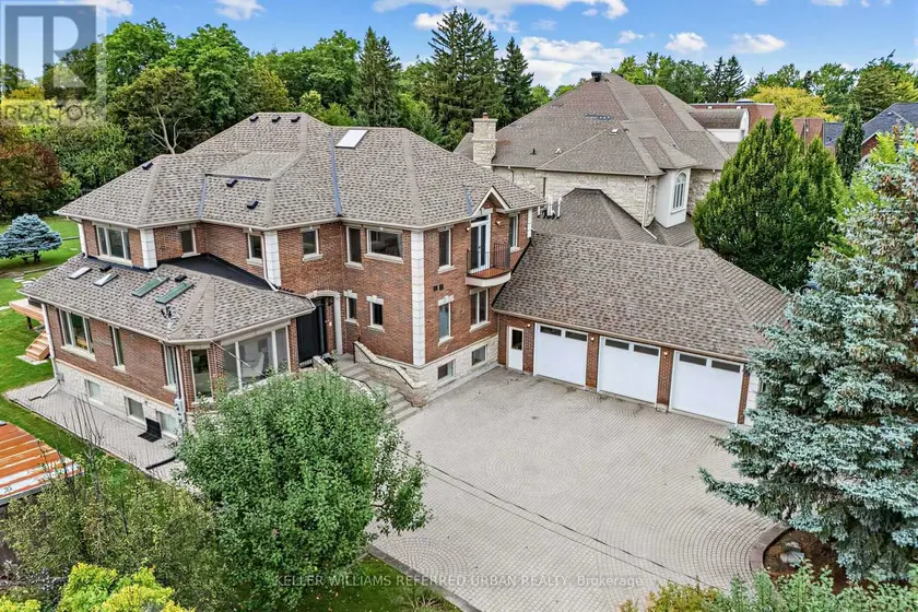 Detached at 18 YONGEVIEW AVENUE, Richmond Hill